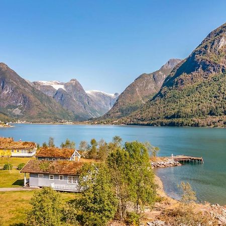 Cozy Home In Fjaerland With House A Mountain View Eksteriør billede