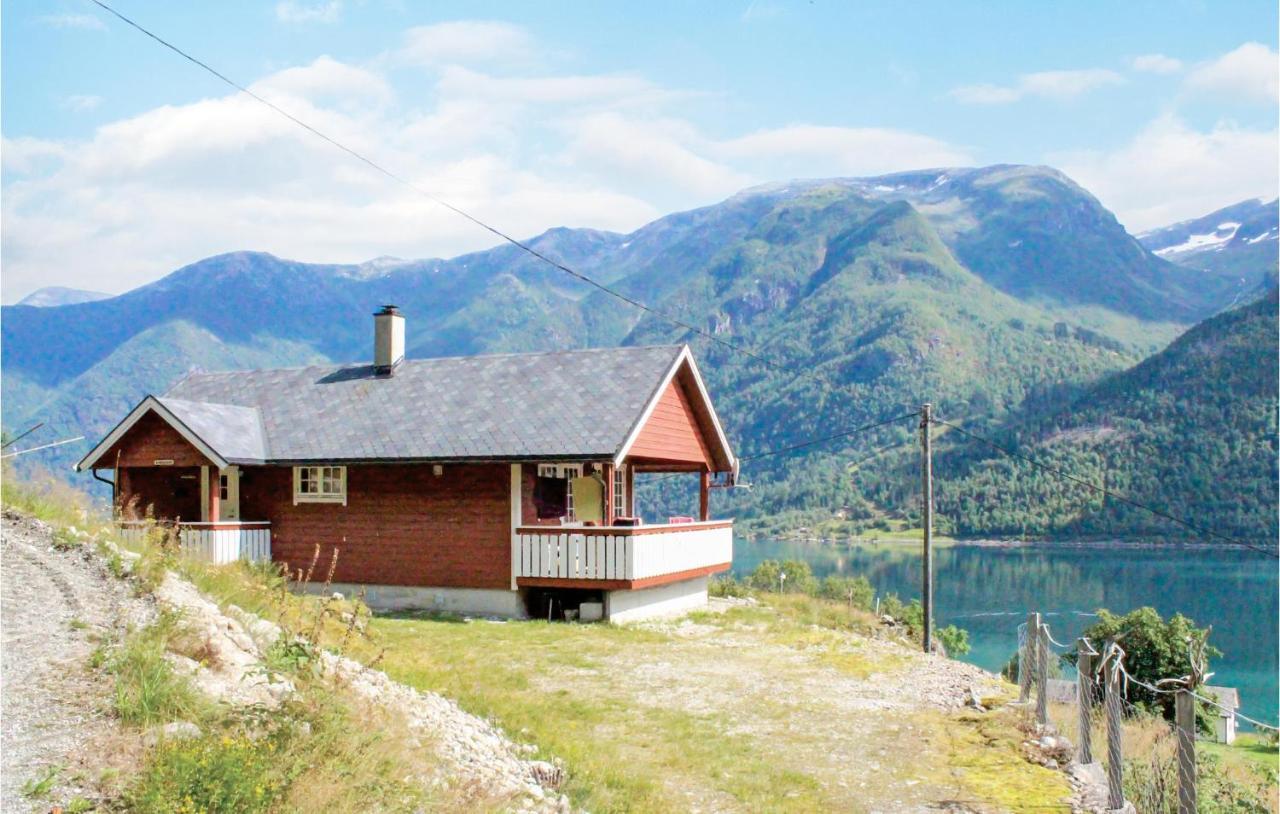 Cozy Home In Fjaerland With House A Mountain View Eksteriør billede